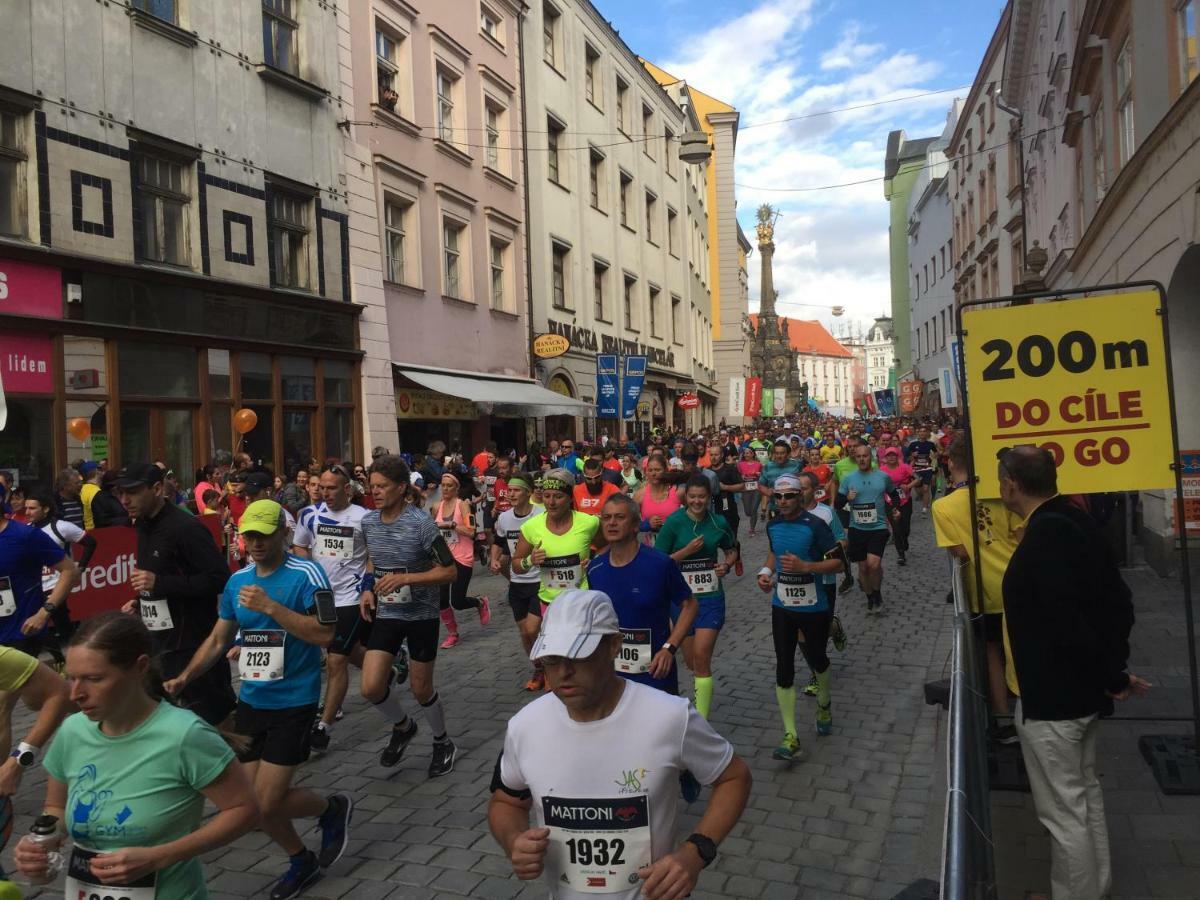 Old Town Apartments R11 Olomouc Bagian luar foto